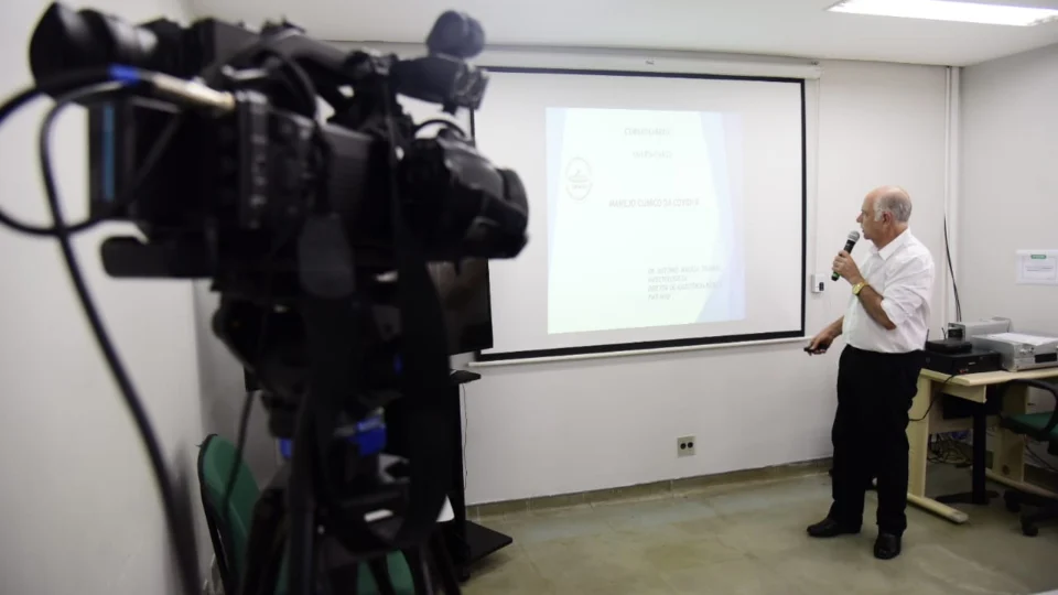 Novo coronavírus é tema de videoconferência para profissionais do interior do Amazonas