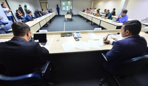 Wilson Lima reafirma que comércio e serviços não essenciais permanecem fechados, em cumprimento a Decreto Estadual