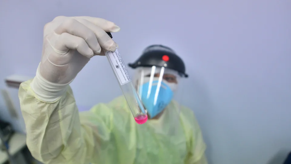 AM tem 4 casos suspeitos do novo coronavírus descartados e 2 em investigação