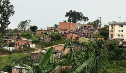 Segundo dia da Ação Social do Governo na ocupação irregular Monte Horebe