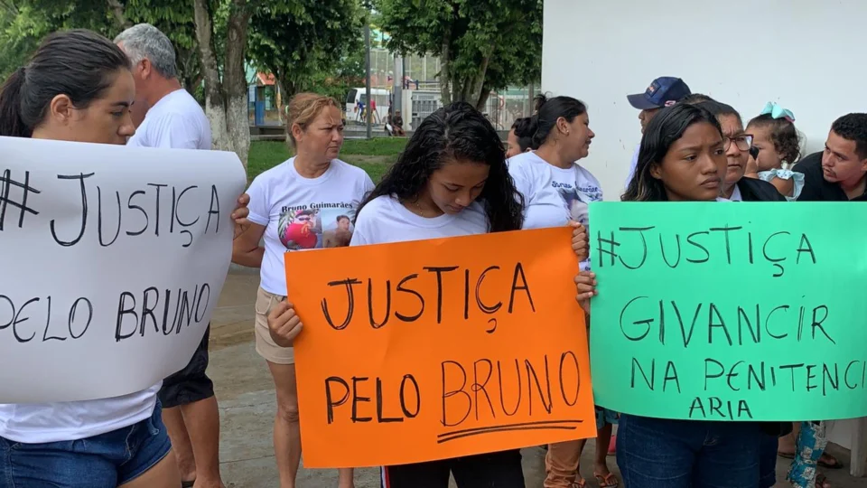 Familiares de jovem assassinado em Iranduba pedem condenação de Givancir Oliveira