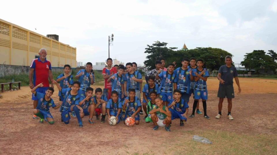 Na zona oeste, PM incentiva esporte entre crianças e adolescentes com projeto ‘Um Toque para o Futuro’