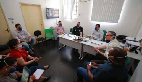 Empresas do setor privado irão produzir álcool 70º para doação à rede pública do Amazonas