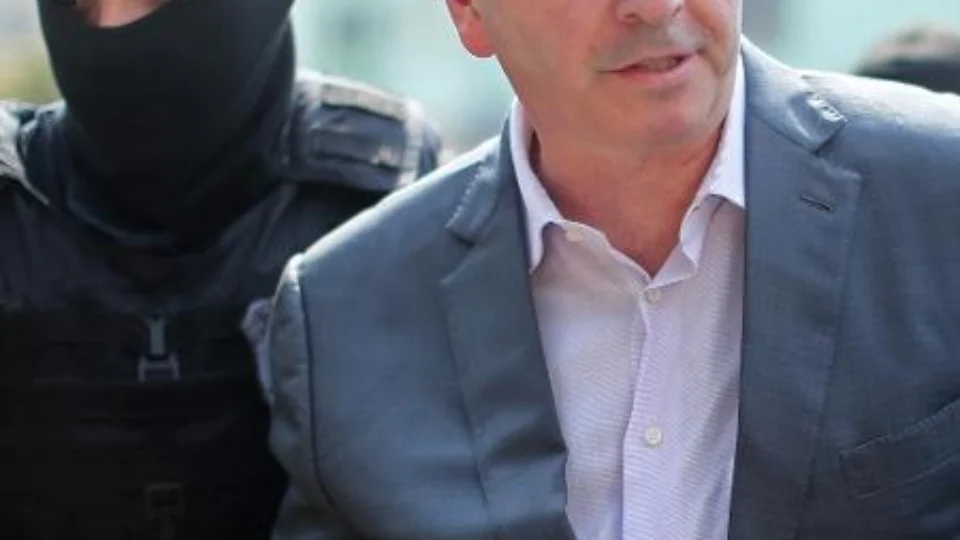 Lava-Jato: justiça autoriza prisão domiciliar para Eduardo Cunha