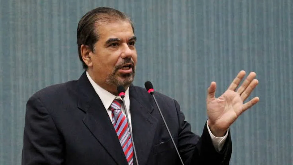 Vereador Isaac Tayah e sua filha testam positivo para o novo coronavírus em Manaus