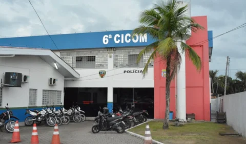 Passageiro tarado é preso após ser flagrado se masturbando em ônibus