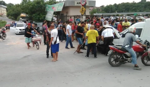 Três pessoas ficam feridas em grave acidente de carro próximo ao Detran