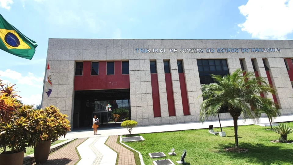 Presidente do TCE-AM suspende expediente pelos próximos 15 dias