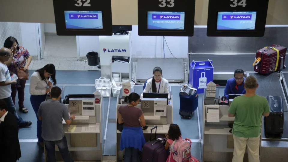 Covid-19: MPF recomenda cancelamento de passagens aéreas sem ônus