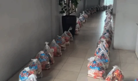 Igreja de Manaus doa cestas básicas para famílias afetadas pela crise