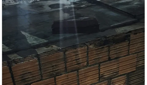 Homem é deixado em caixão no pátio de sua casa pelo SOS Funeraria da Prefeitura de Manaus no Manoa