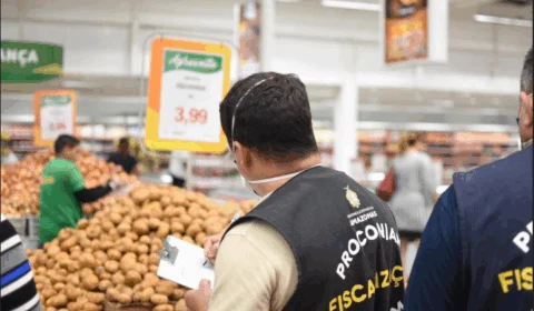 Procon-AM realiza pesquisa de preços de itens da cesta básica em supermercados de Manaus