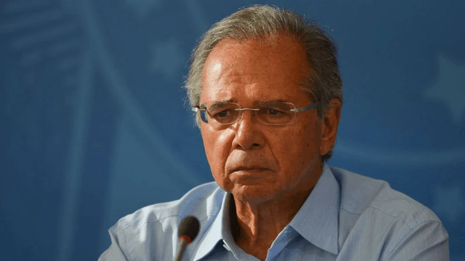 Paulo Guedes afirma que governo “mudou eixo da economia”
