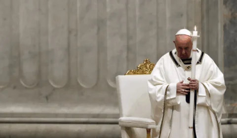 Papa propõe anular dívida dos países pobres em combate ao coronavírus