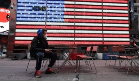 EUA têm maior número de mortes por covid-19 no mundo: mais de 20 mil