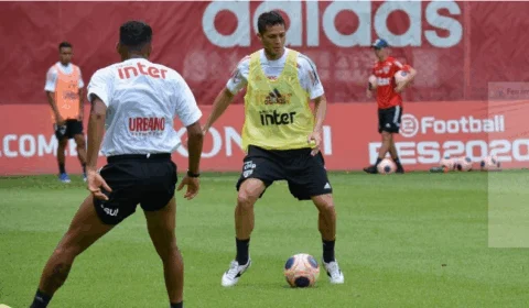 A. Martins perde chance de jogar pelo SPFC e pode ficar livre no mercado