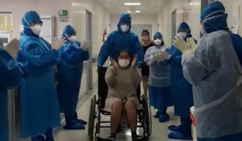 Com aplausos: paciente fora do período de transmissão do Covid-19 recebe alta do HPS 28 de Agosto. Veja vídeo!