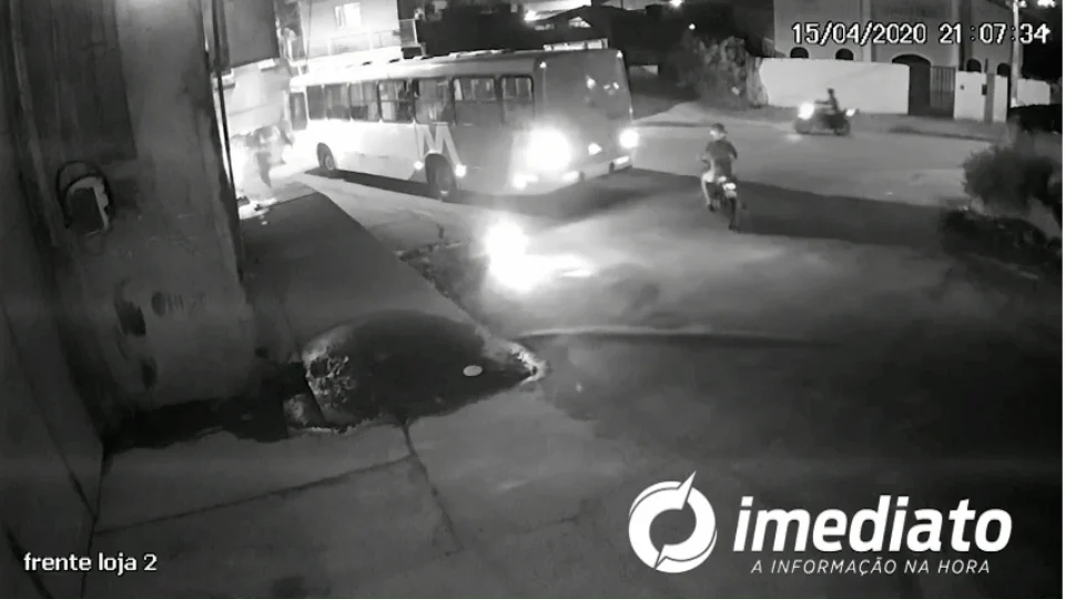 Vídeo mostra sargento do Exército fugindo após matar idoso e atropelar mulher e criança na zona Leste