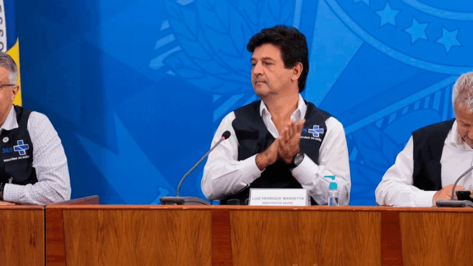 Mandetta diz que secretário de Vigilância em Saúde fica no cargo