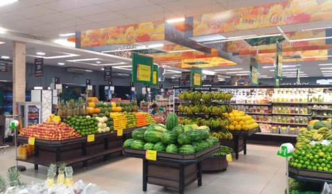 Das prateleiras à mesa: guia prático de como manusear e utilizar os alimentos de forma adequada