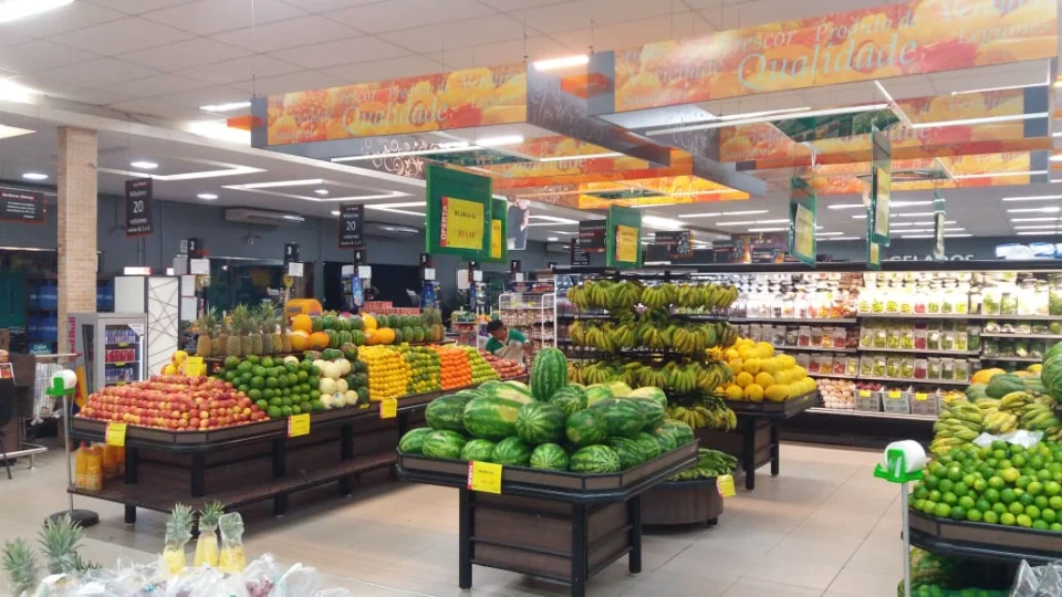 Das prateleiras à mesa: guia prático de como manusear e utilizar os alimentos de forma adequada