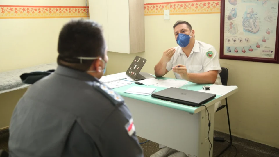 Polícia Militar realiza testes rápidos em policiais para detecção de Covid-19