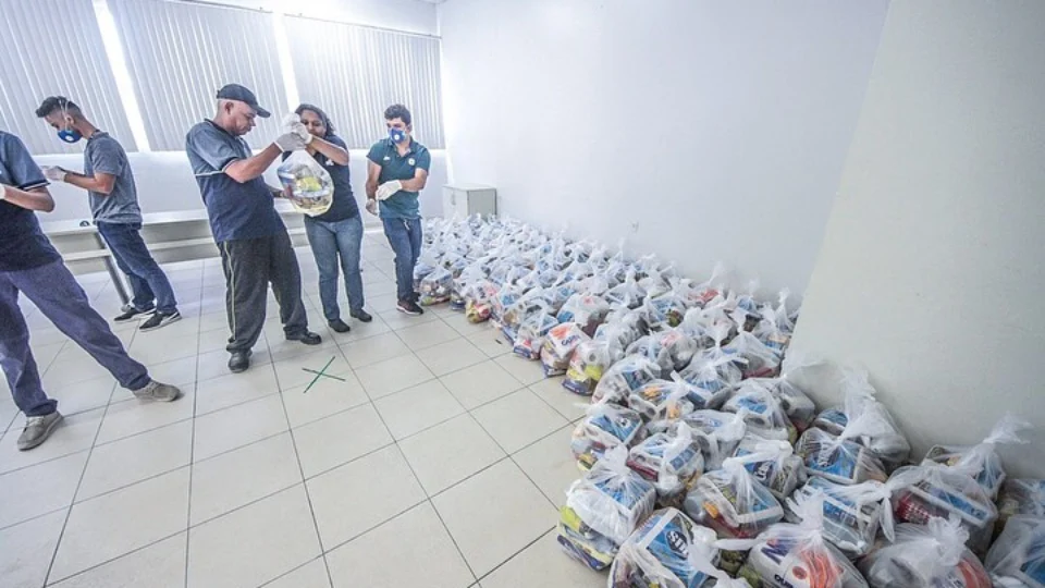 Governo do Amazonas recebe doações de empresas como apoio no combate ao novo coronavírus