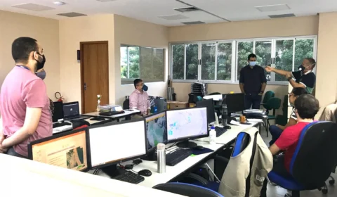 Sala de monitoramento é restabelecida para combater desmatamento ilegal e queimadas no Amazonas