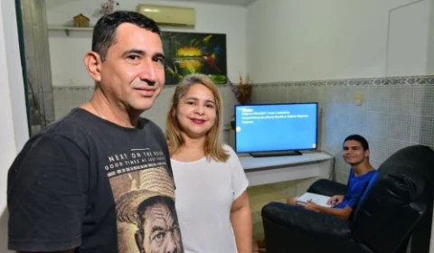 Governo Federal segue modelo implantado no Amazonas que trabalha na regulamentação de aulas em casa