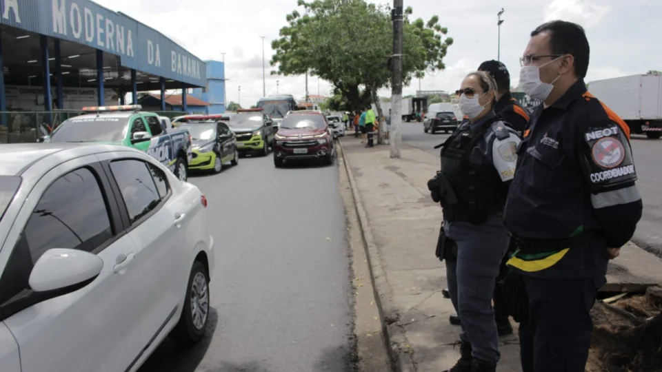 Detran-AM participa de ações para evitar aglomeração de pessoas nas ruas de Manaus