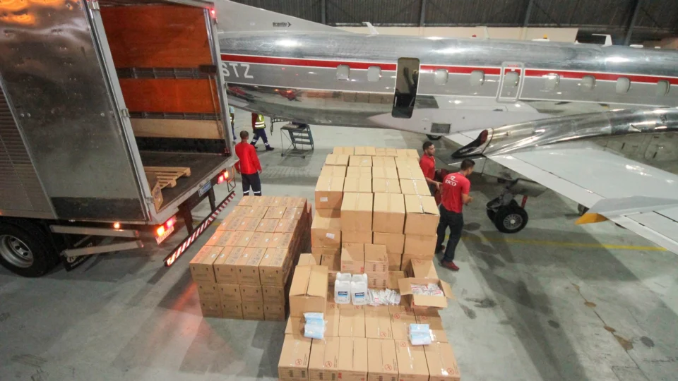 Amazonas recebe segunda parte da doação de insumos da área hospitalar feita pelo Hospital Albert Einstein