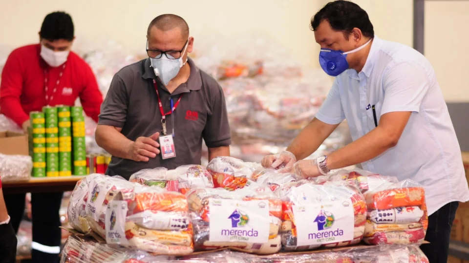 ‘Merenda em Casa’: alunos da rede estadual precisam apresentar documento para receber kits