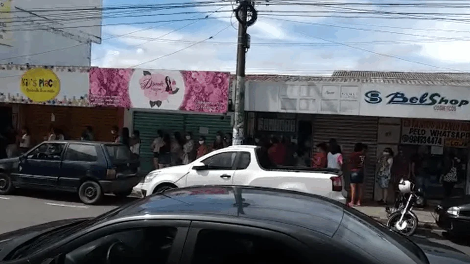 Aglomerações: após saque presencial ser liberado, casas lotéricas lotam em Manaus. Veja vídeo!