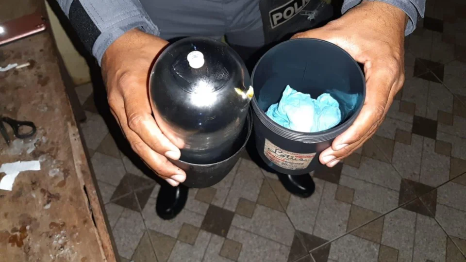 Homem é preso com drogas dentro de garrafa de café, em Ipixuna
