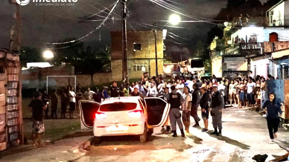 Dupla morre após sequestrar motorista de aplicativo e trocar tiros com a polícia