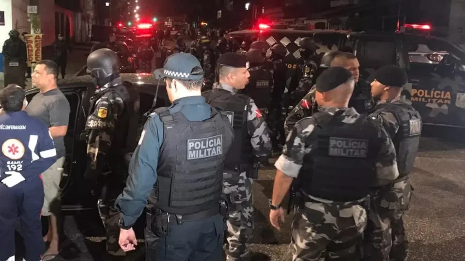 Trio faz motorista de aplicativo refém no Umarizal, em Belém