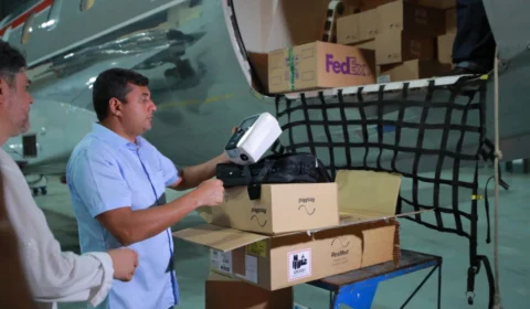 Wilson Lima recebe 19 novos respiradores, comprados pelo Estado