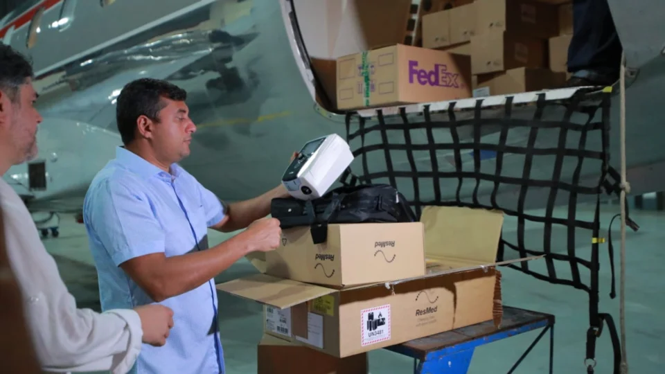 Wilson Lima recebe 19 novos respiradores, comprados pelo Estado