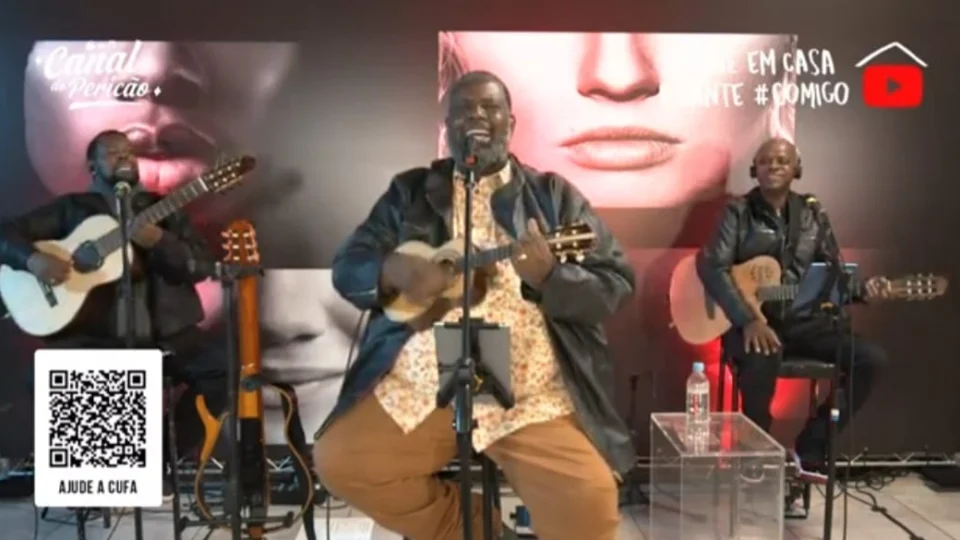 Péricles faz live nesta quinta-feira (9)