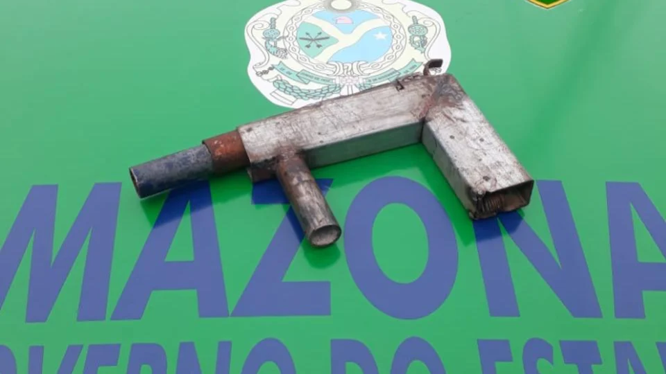 Adolescente tenta matar a própria irmã com arma caseira e acaba detido no Novo Israel