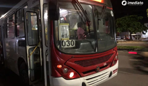 Bandidos aterrorizam passageiros da linha 030 durante assalto