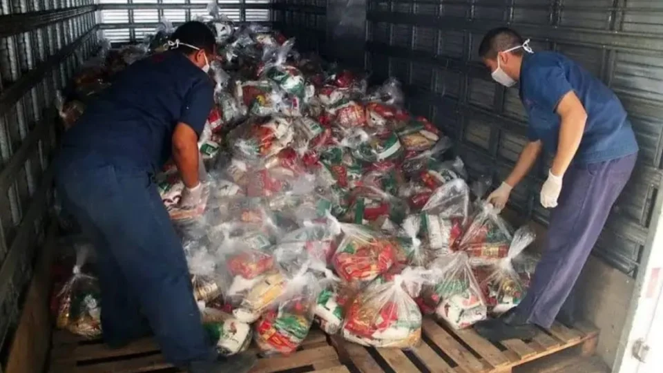Mães em rede social do Prefeito, reclamam que seus filhos não estão recebendo os kit’s do programa “Hora da Merenda” da Prefeitura