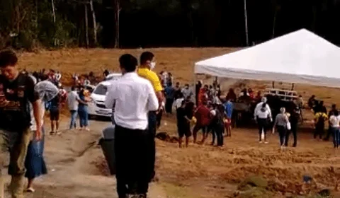 ‘Olha o que está acontecendo com a nossa cidade’, diz popular ao registrar aglomerações em cemitério de Manaus