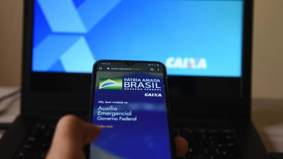 Caixa encerra hoje etapa de pagamentos do auxílio emergencial