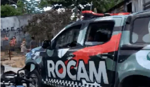 Assaltantes fazem motorista de app de refém, trocam tiros com a Rocam e vão presos. Veja vídeos!