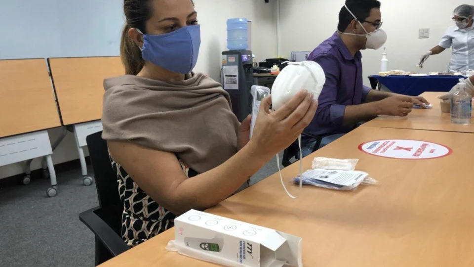 Susam recebe 3 mil máscaras e 50 termômetros doados pela Samsung, em Manaus