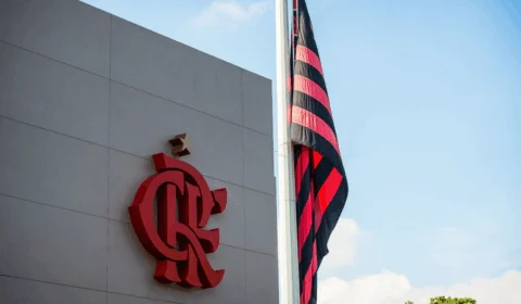 Flamengo descumpre restrições da prefeitura com treinamento no CT