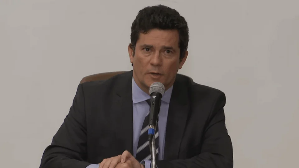 Sergio Moro depõe por mais de 8 horas e apresenta novas provas contra o presidente Jair Bolsonaro