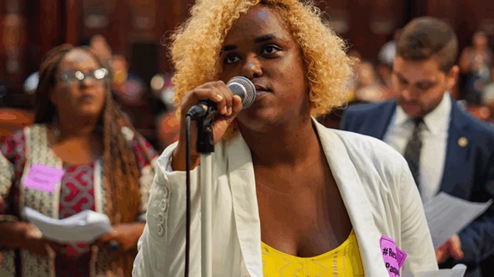 Deputada do PSOL quer suspender operações policiais durante a quarentena