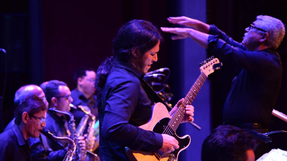 Espetáculo ‘Plutão (Já foi planeta)’ e concertos da Amazonas Band serão exibidos em rede social